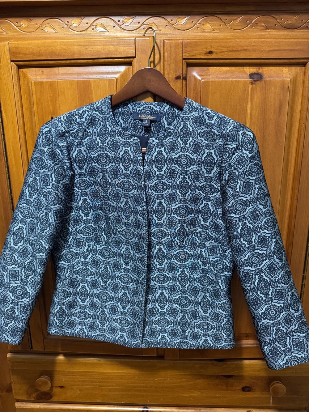 Brooks Brothers Blue and Black Patterned Blazer EUC